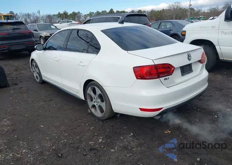 2013 Volkswagen Jetta Gli Autobahn W/Nav z USA, uszkodzony, nr VIN 3VW4T7AJ7DM443707